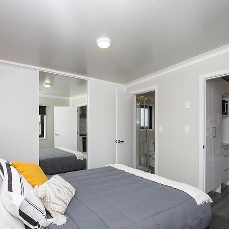 Affordable Modern Accommodation 韦斯特波特 外观 照片