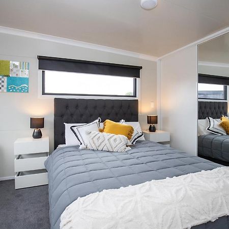 Affordable Modern Accommodation 韦斯特波特 外观 照片