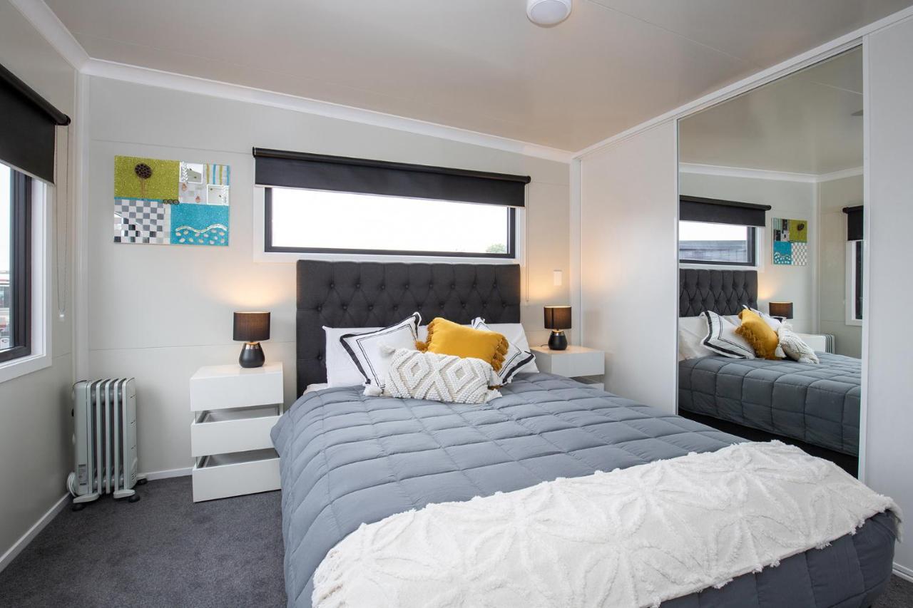 Affordable Modern Accommodation 韦斯特波特 外观 照片