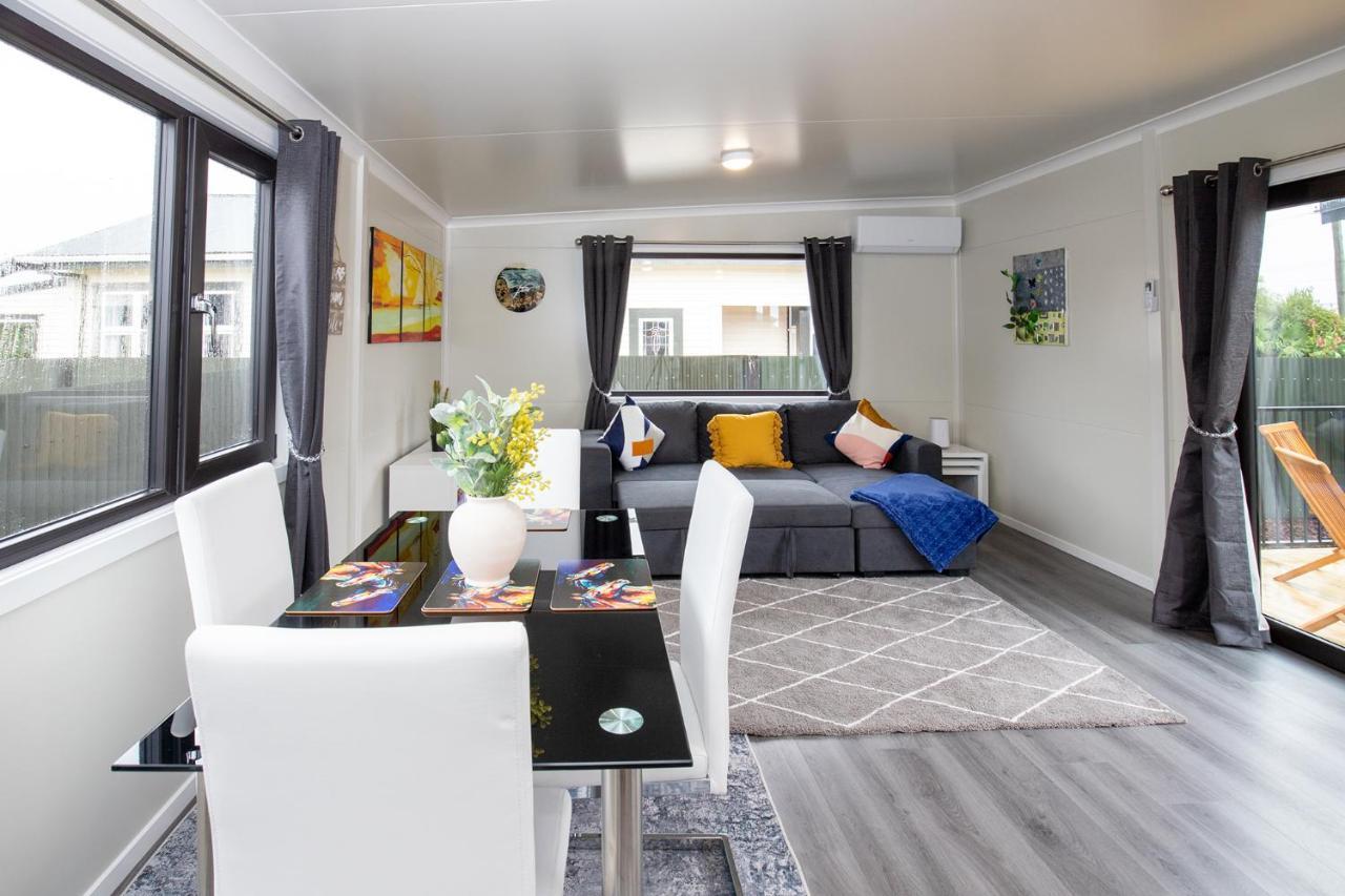 Affordable Modern Accommodation 韦斯特波特 外观 照片